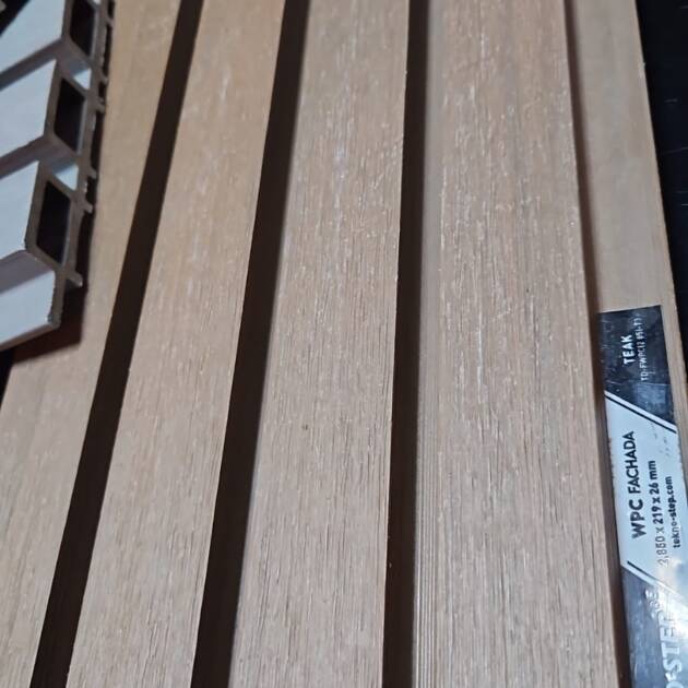 WPC Lambrín exterior muros y techos - Teak